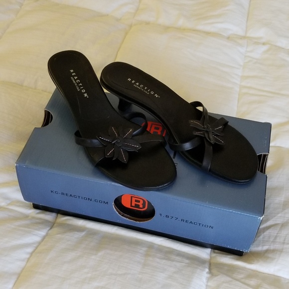 Reaction by Kenneth Treat Yourself sandals - Picture 2 of 6